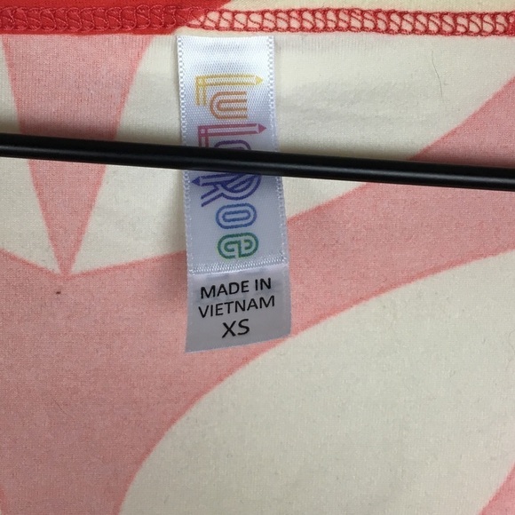 LULAROE Classic Shirt Short Sleeve Hi Lo Hem Loose Fit Leggings Material Size XS - Picture 7 of 14